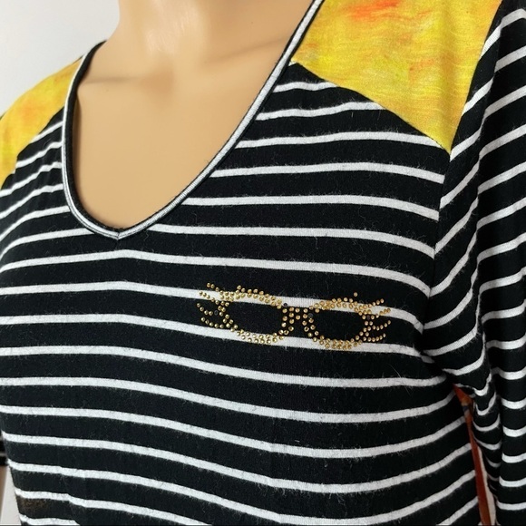 Leoma Lovegrove Women’s V-Neck Shirt – Stripes & Sailboat Design, Size Small - Picture 4 of 12